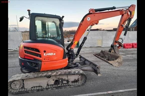 Kubota U48-4 de 2019 avec 2650H, pack luxe clim et 2 lignes aux. avec garantie 1 an