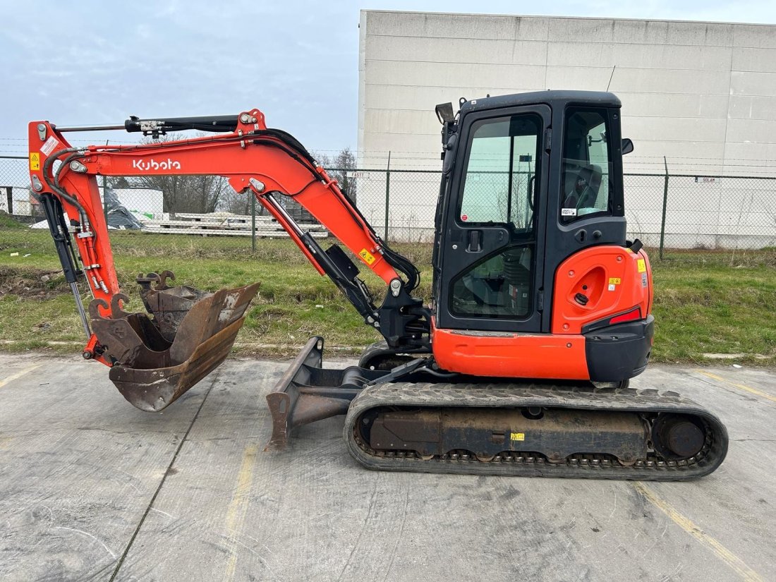 Kubota U48-4 de 2020 avec 1772H pack luxe avec garantie 1 an